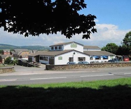 Green Acre Motel North Cornelly Esterno foto